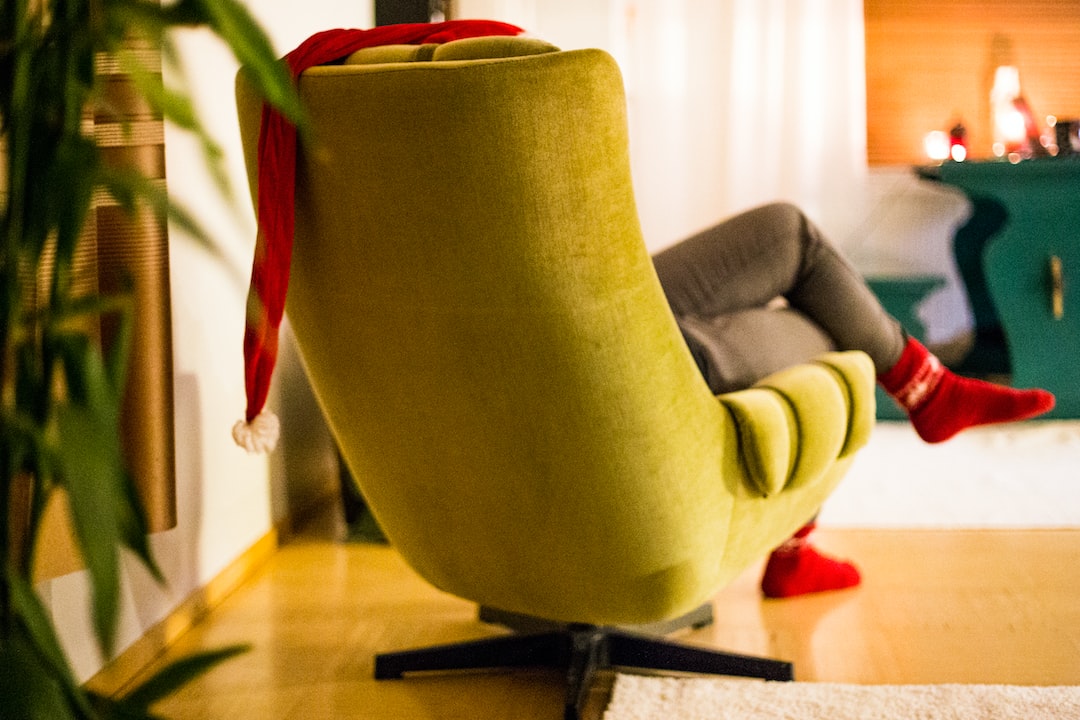 Jak wybrać idealny fotel uszak do naszego salonu?