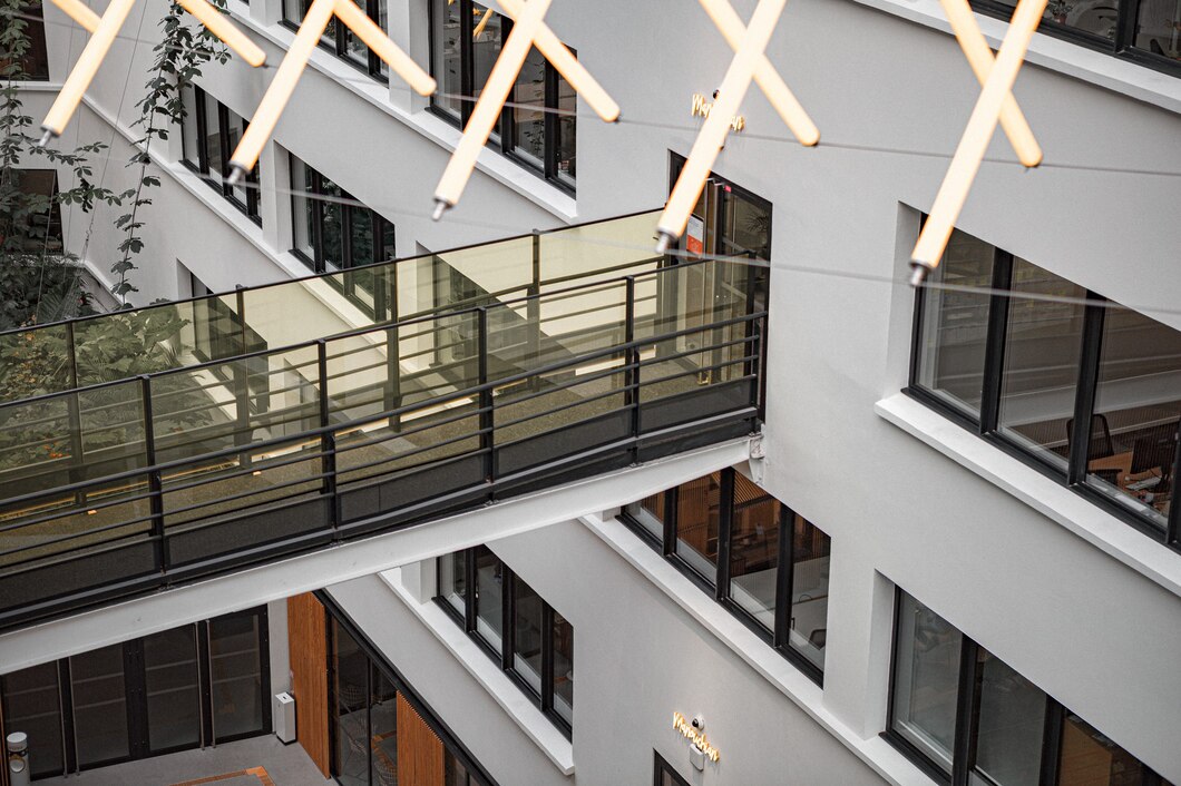 Jak wybrać idealne balustrady aluminiowe do twojego domu?